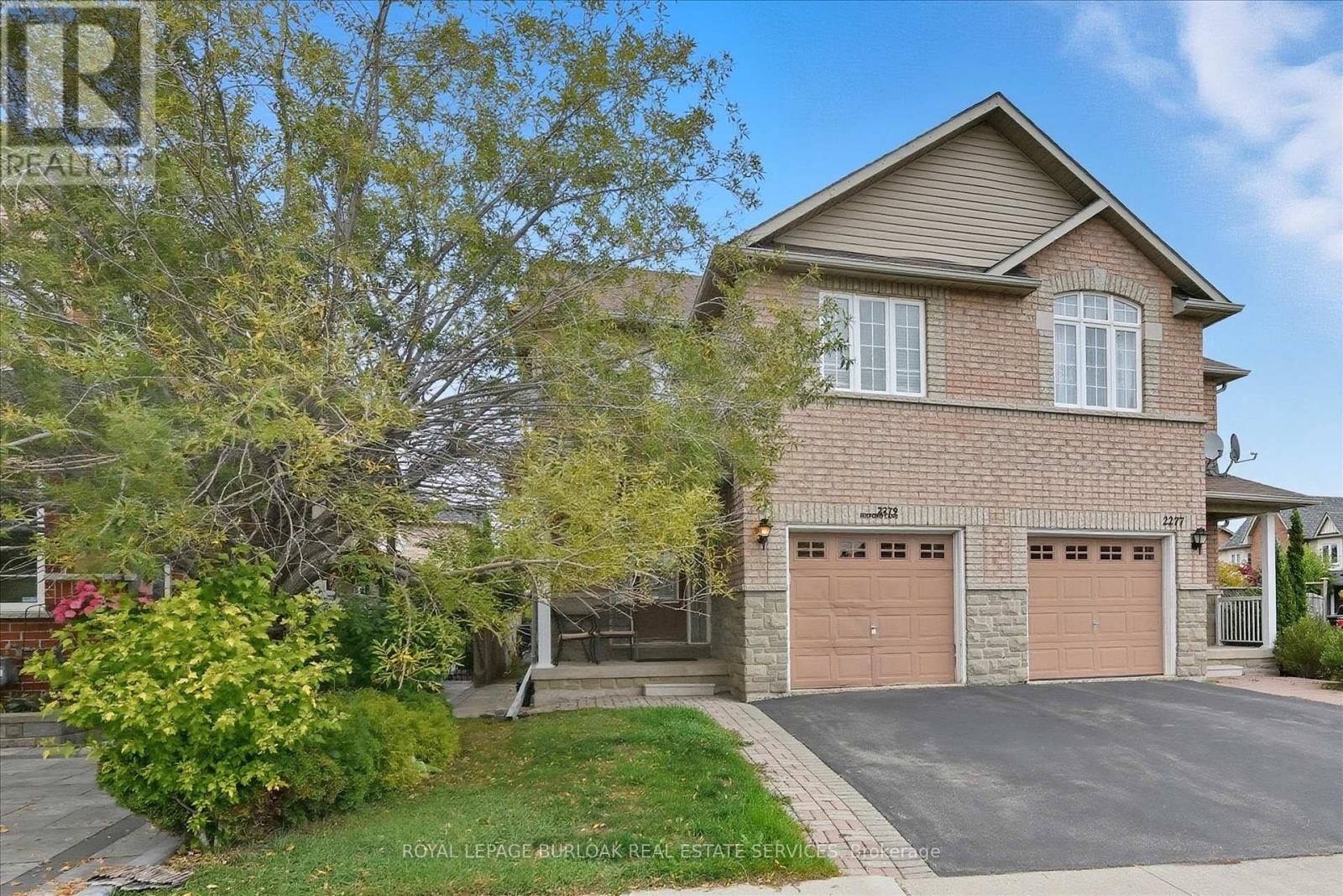 2279 Milford Lane, Oakville, Ontario  L6H 7K7 - Photo 3 - W12473289