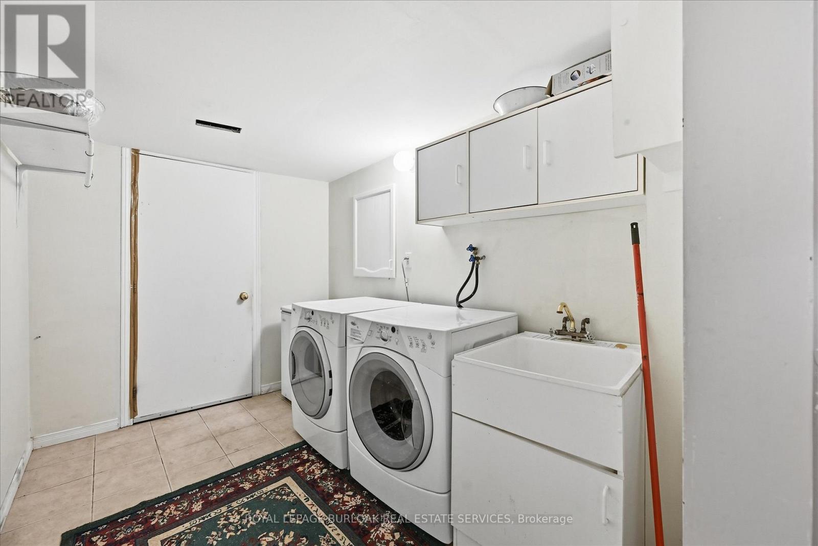 2279 Milford Lane, Oakville, Ontario  L6H 7K7 - Photo 42 - W12473289
