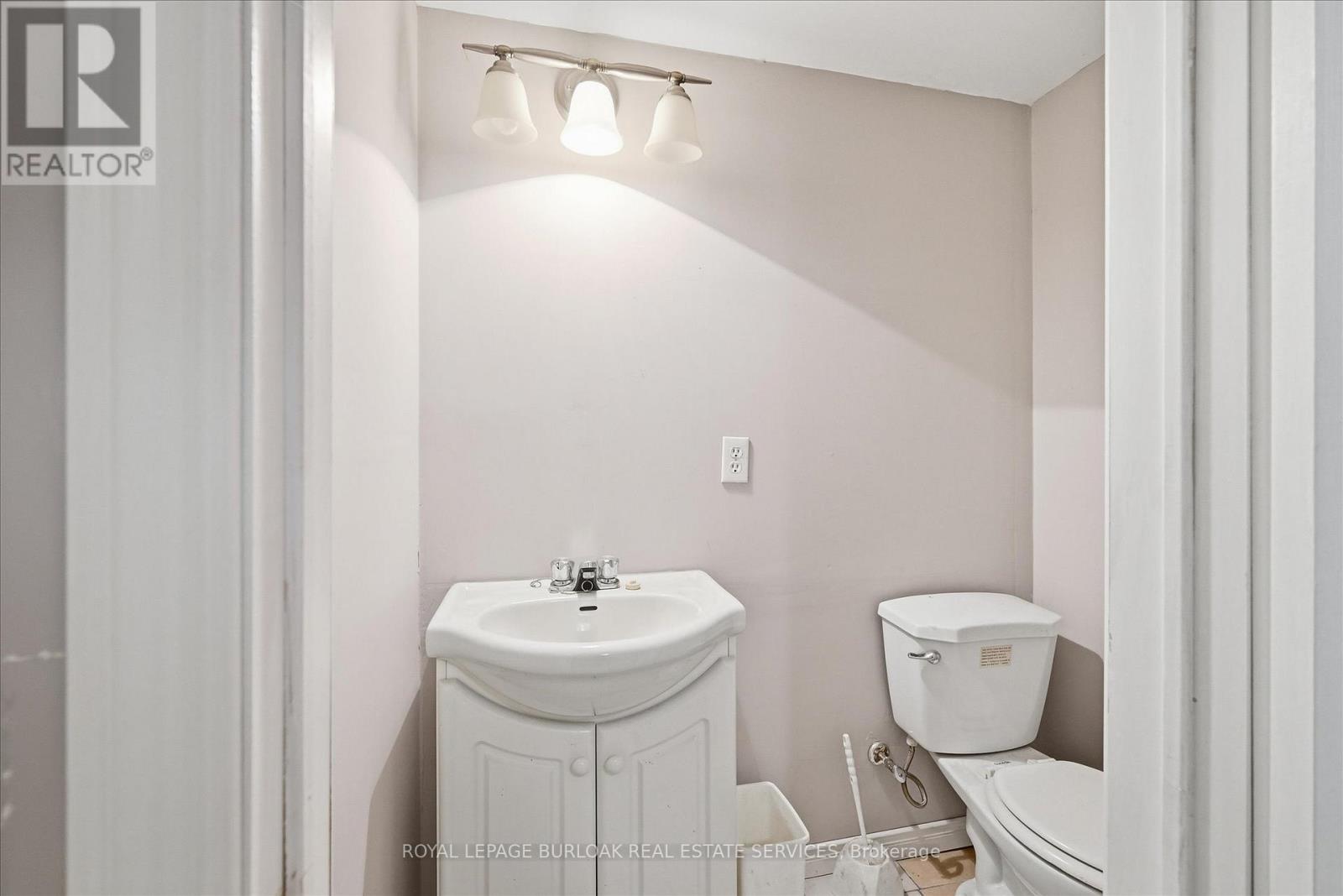 2279 Milford Lane, Oakville, Ontario  L6H 7K7 - Photo 43 - W12473289
