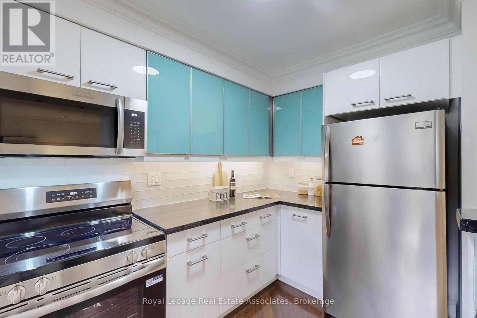 53 - 600 Silver Creek Boulevard, Mississauga, Ontario  L5A 2B4 - Photo 13 - W12473314