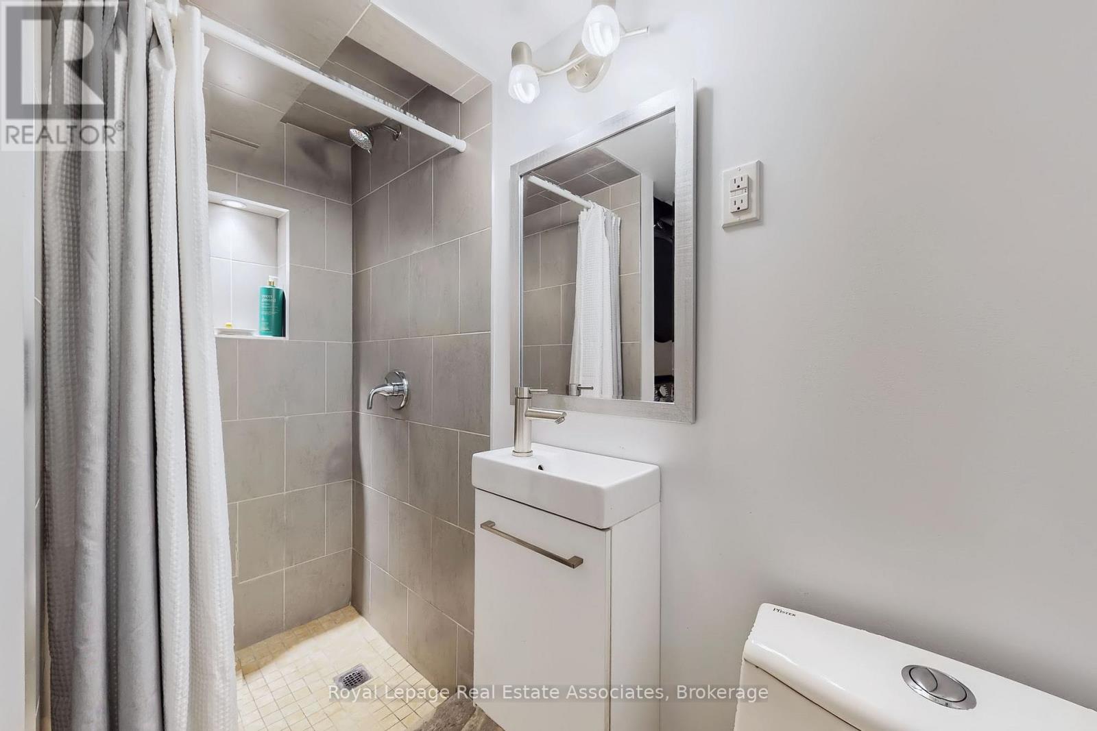 53 - 600 Silver Creek Boulevard, Mississauga, Ontario  L5A 2B4 - Photo 40 - W12473314