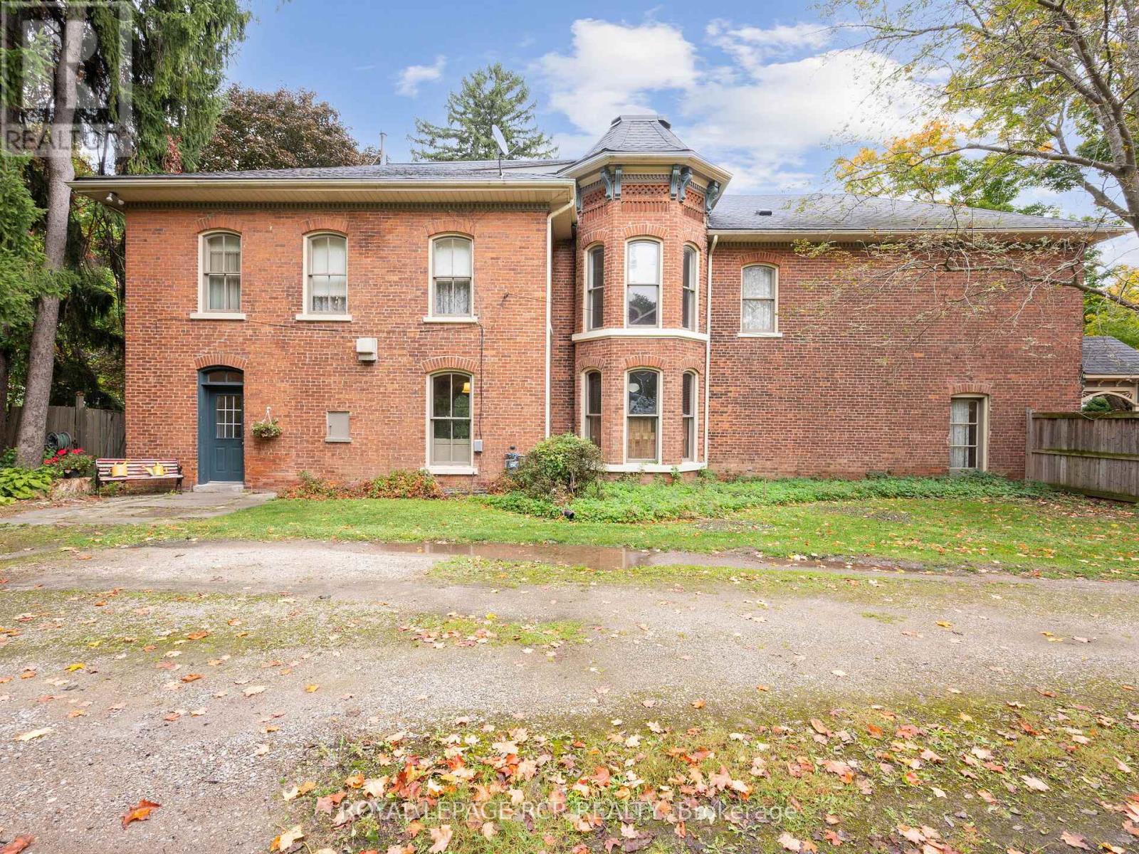 11 Third Avenue, Orangeville, Ontario  L9W 1G8 - Photo 43 - W12473320