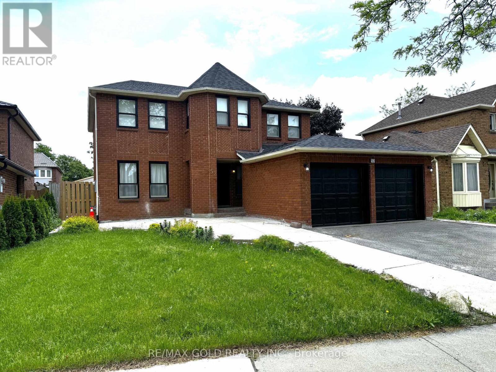 MAIN - 52 MAJOR WILLIAM SHARPE DRIVE, Brampton, Ontario