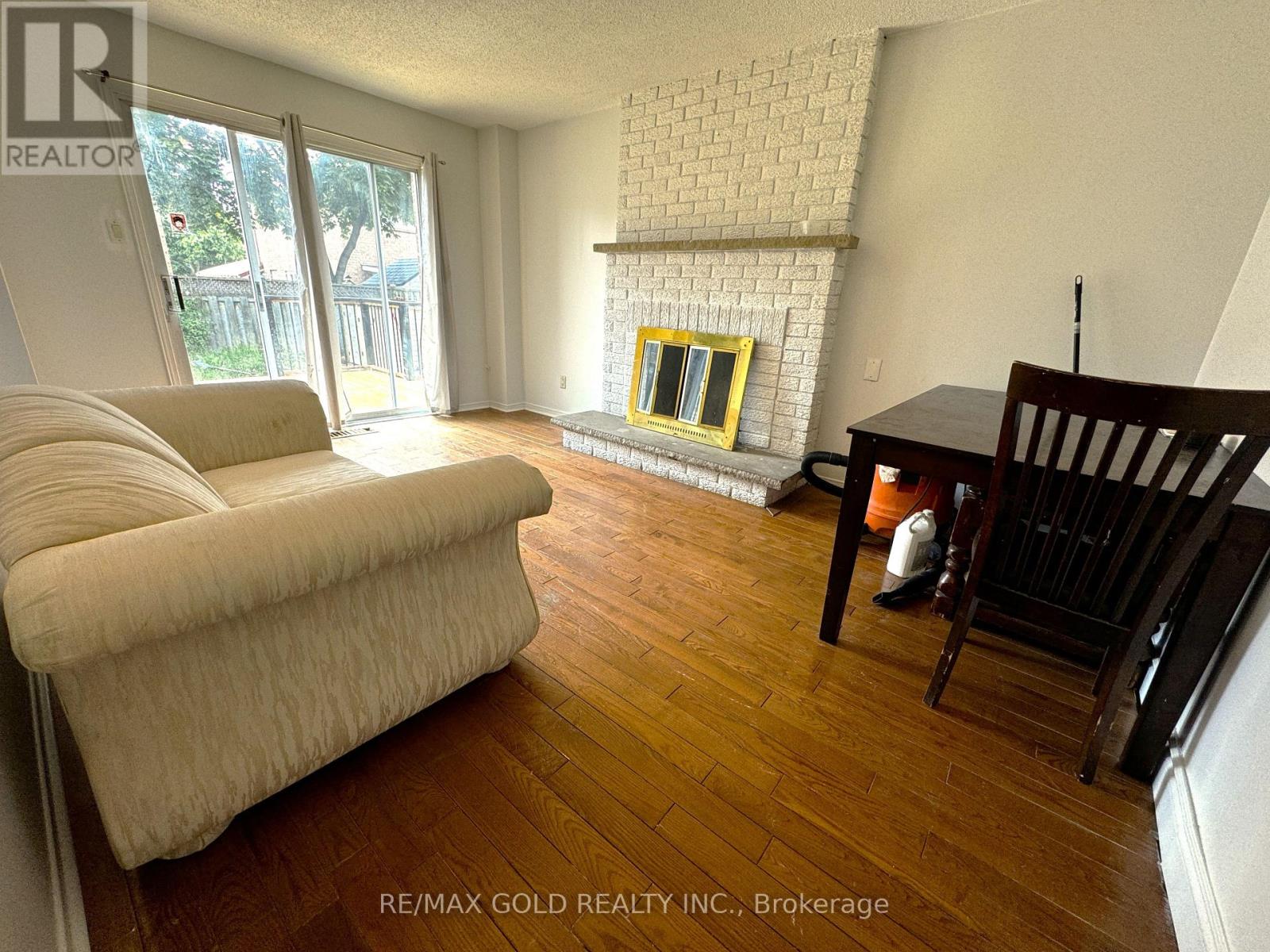 Main - 52 Major William Sharpe Drive, Brampton, Ontario  L6X 3J1 - Photo 2 - W12473330