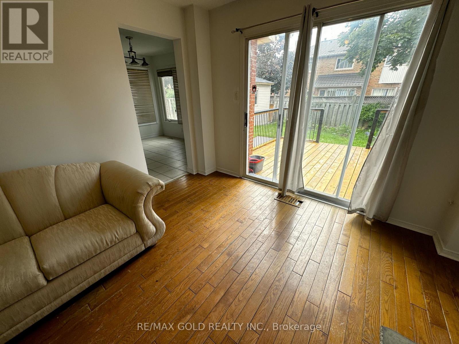 Main - 52 Major William Sharpe Drive, Brampton, Ontario  L6X 3J1 - Photo 4 - W12473330