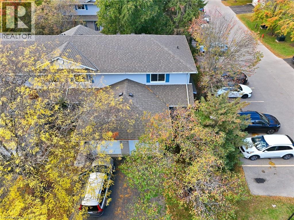 445 Kingscourt Drive Unit# 6, Waterloo, Ontario  N2K 3R4 - Photo 2 - 40779863