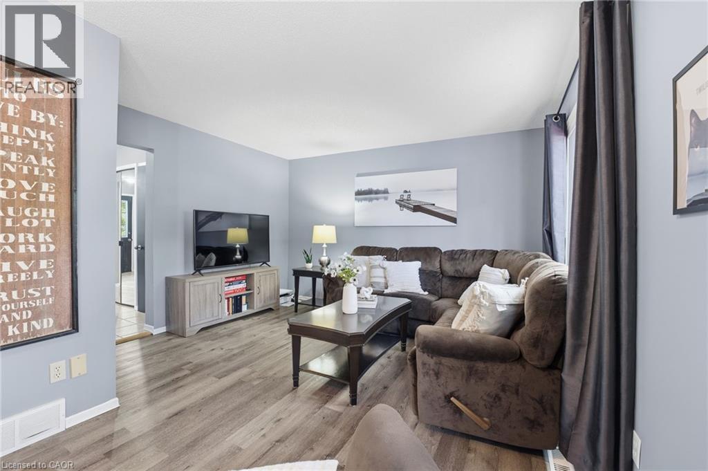 445 Kingscourt Drive Unit# 6, Waterloo, Ontario  N2K 3R4 - Photo 5 - 40779863