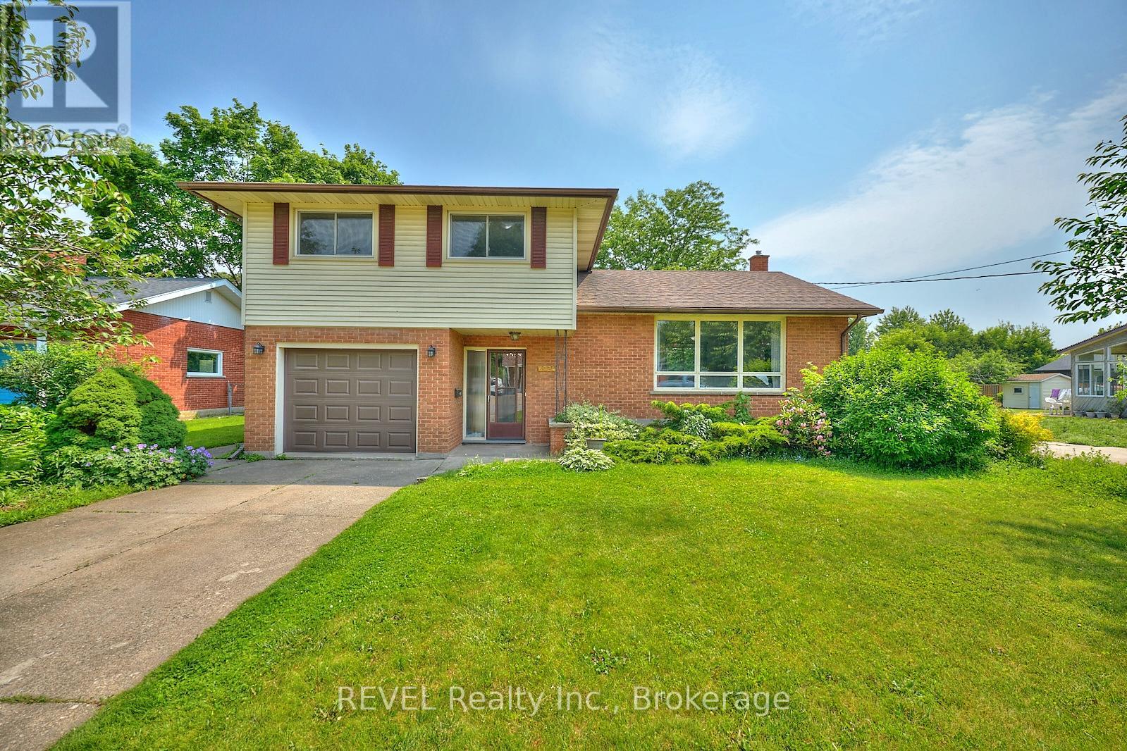 6724 MCMICKING STREET, Niagara Falls, Ontario