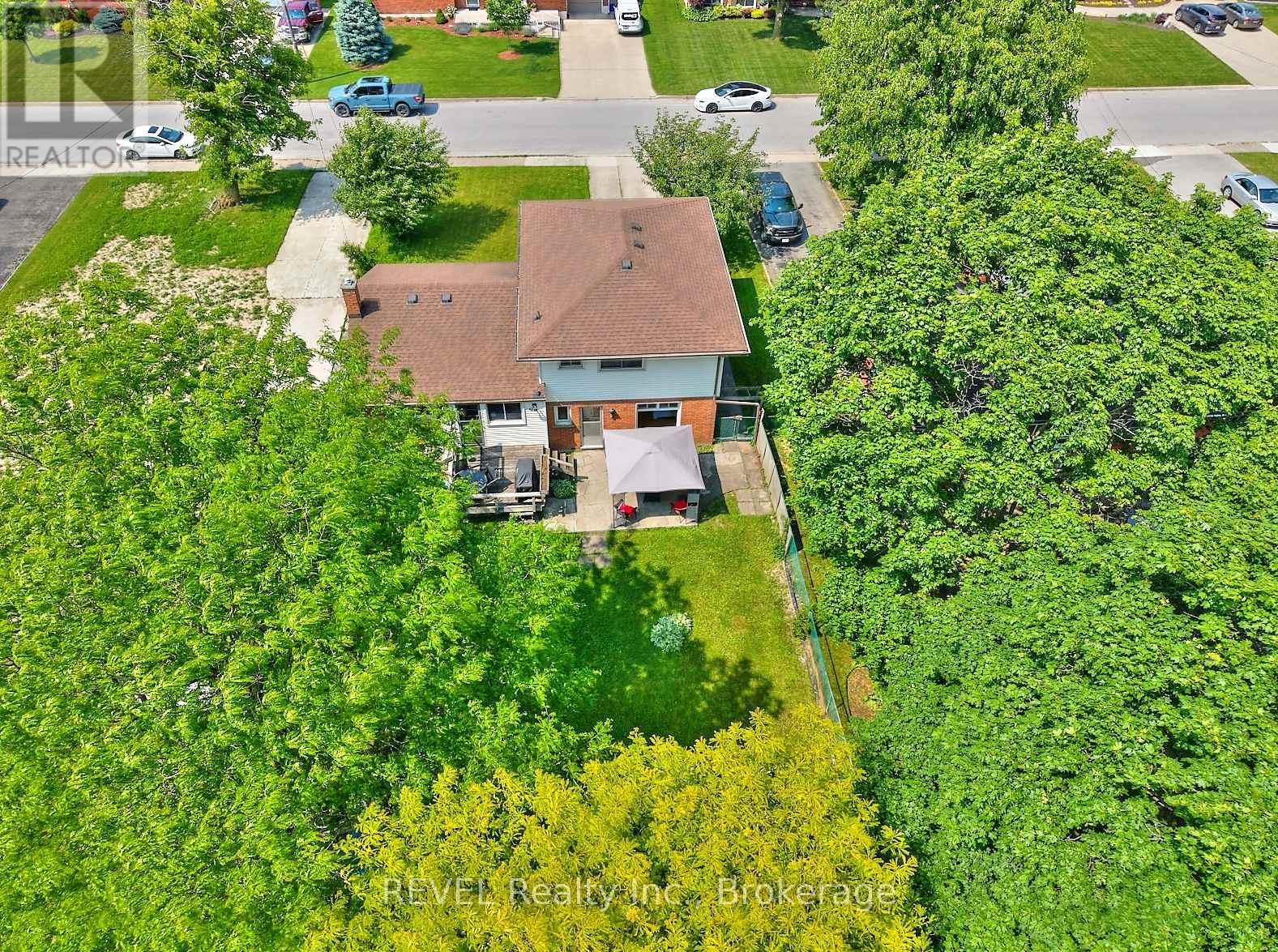 6724 Mcmicking Street, Niagara Falls, Ontario  L2J 1X3 - Photo 38 - X12473439