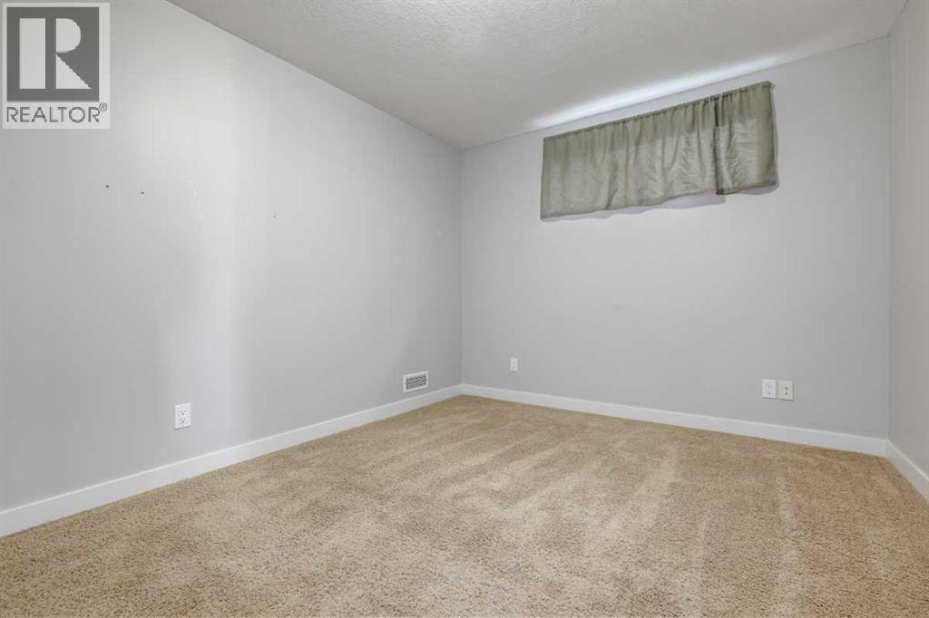 129 Pantego Bay Nw, Calgary, Alberta  T3K 0B7 - Photo 34 - A2255406