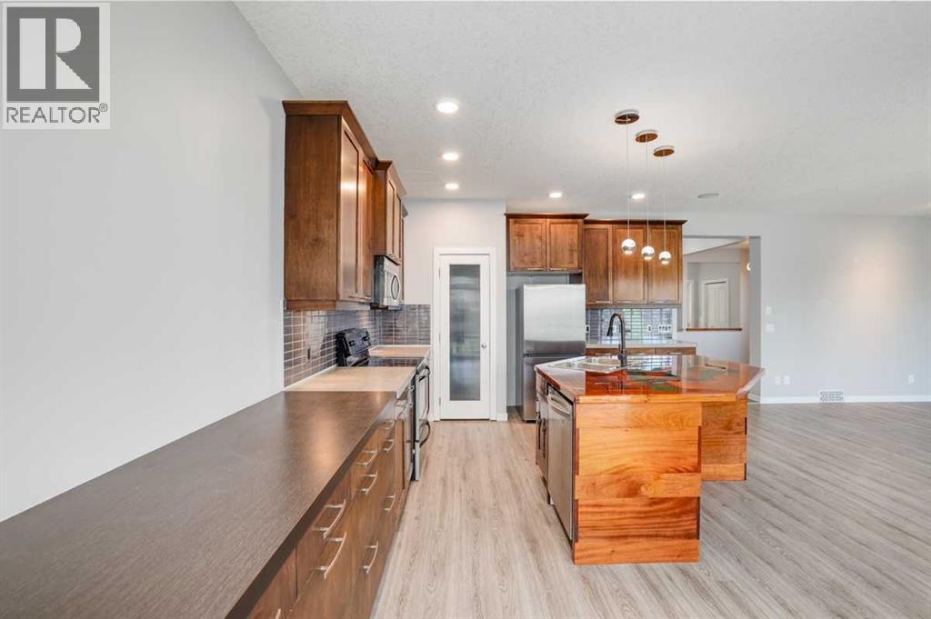 129 Pantego Bay Nw, Calgary, Alberta  T3K 0B7 - Photo 9 - A2255406