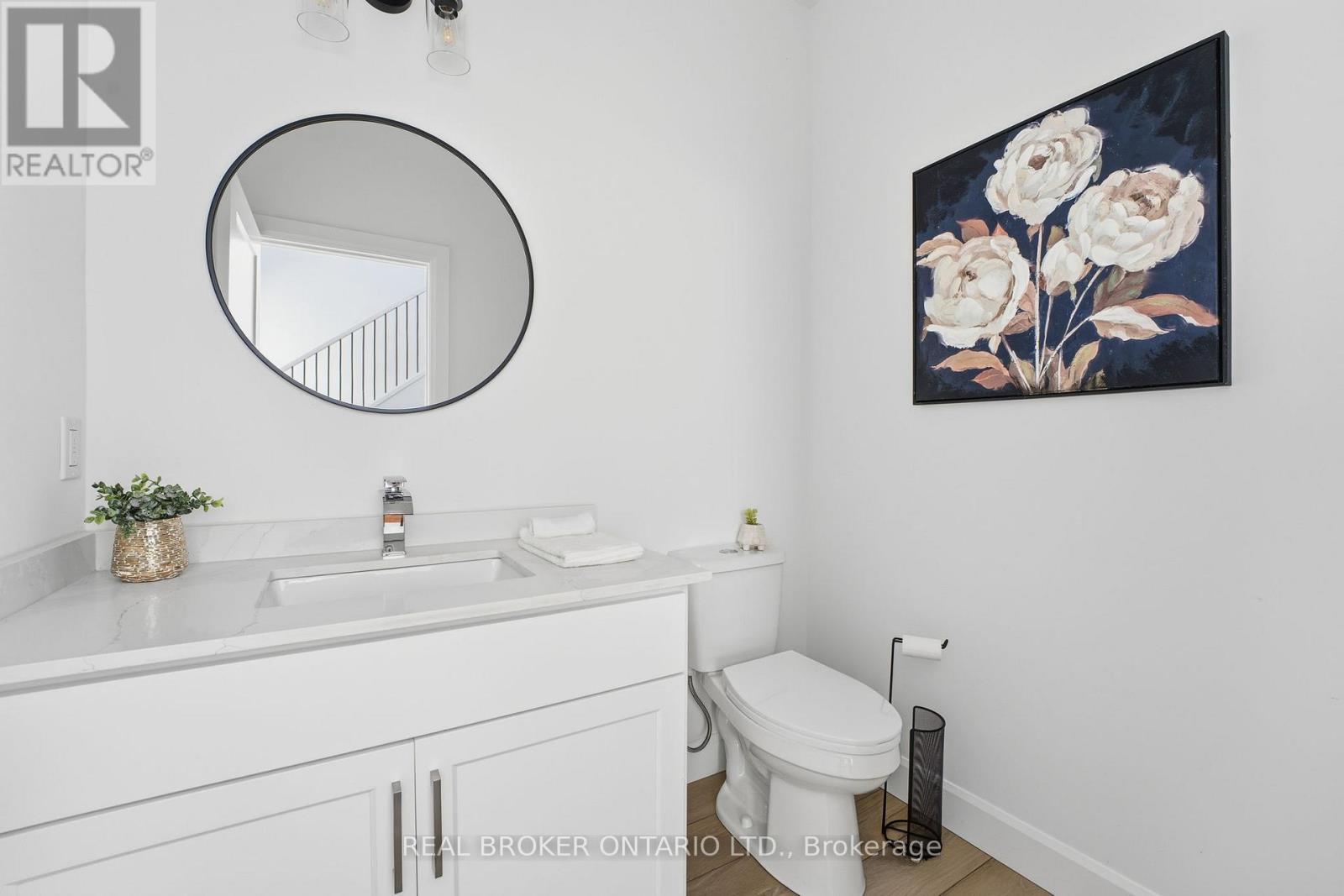 160a Concession Street W, Tillsonburg, Ontario  N4G 4G8 - Photo 5 - X12473331