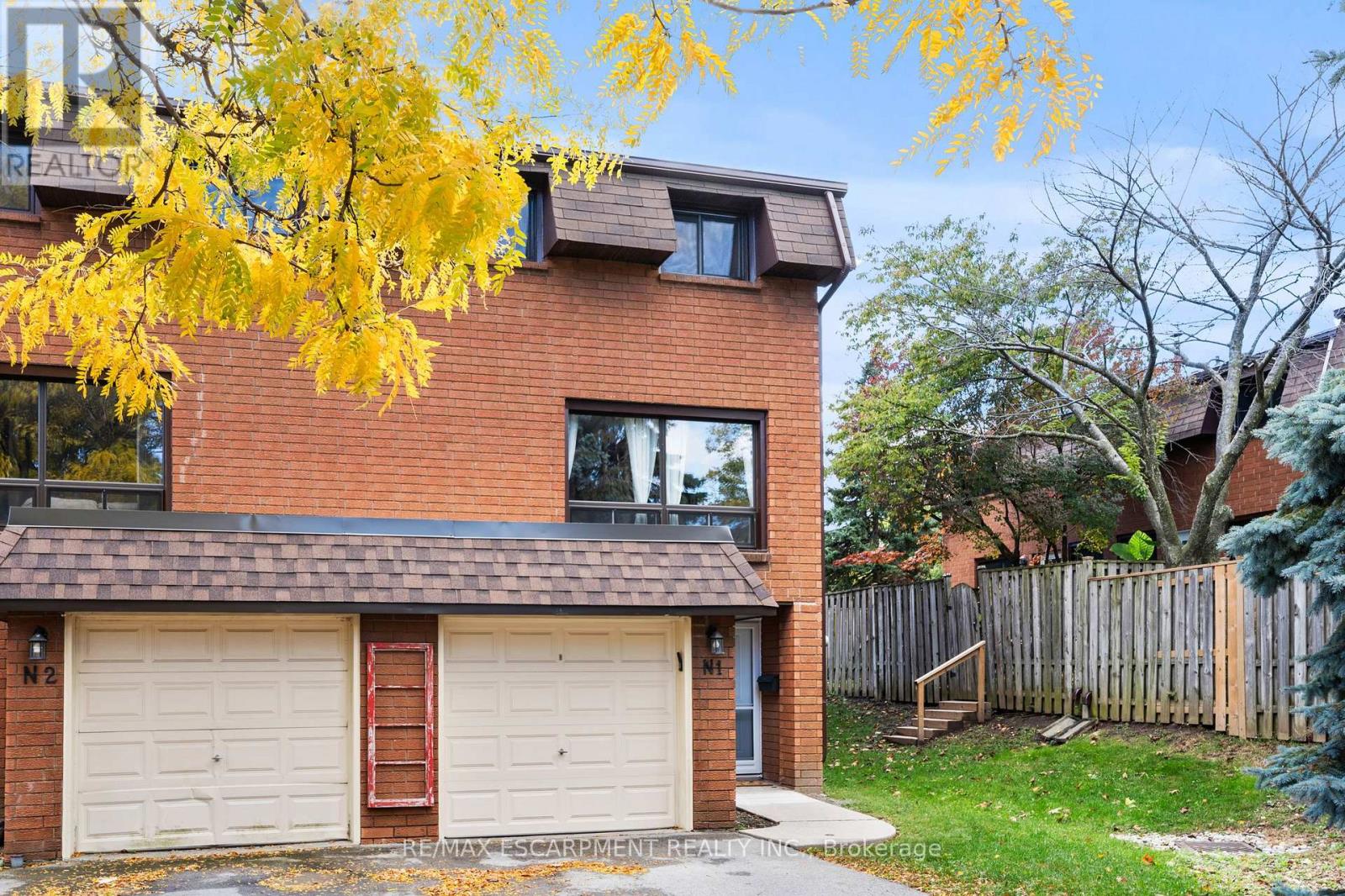 N1 - 444 Stone Church Road W, Hamilton, Ontario  L9B 1R1 - Photo 3 - X12473354