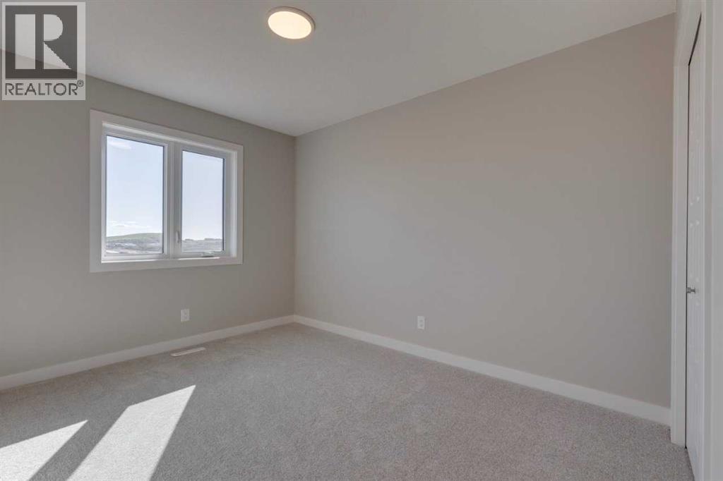 99 Southborough Crescent, Cochrane, Alberta  T4C 2S6 - Photo 11 - A2262263