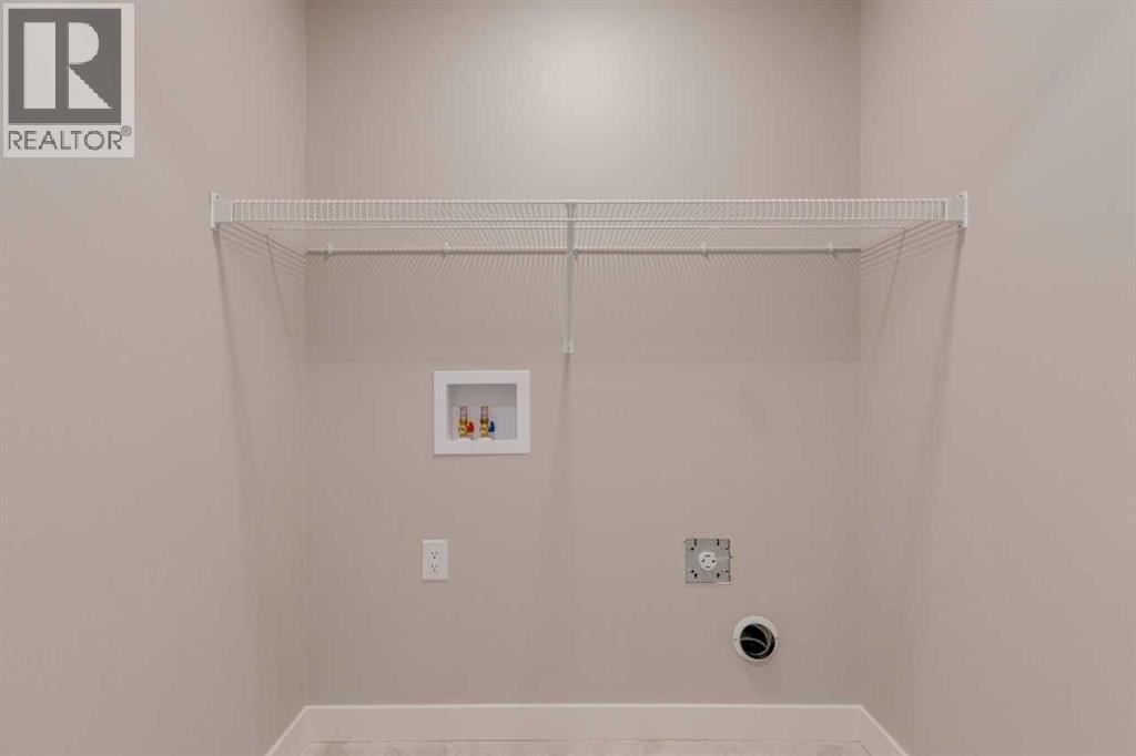 99 Southborough Crescent, Cochrane, Alberta  T4C 2S6 - Photo 7 - A2262263