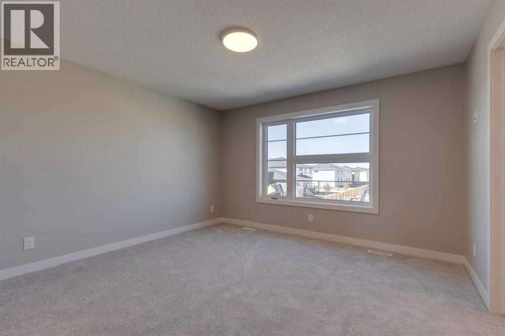 99 Southborough Crescent, Cochrane, Alberta  T4C 2S6 - Photo 9 - A2262263