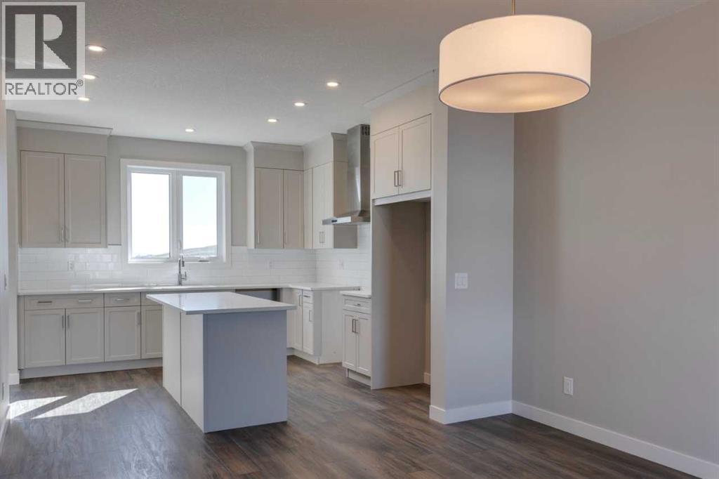 99 Southborough Crescent, Cochrane, Alberta  T4C 2S6 - Photo 12 - A2262263