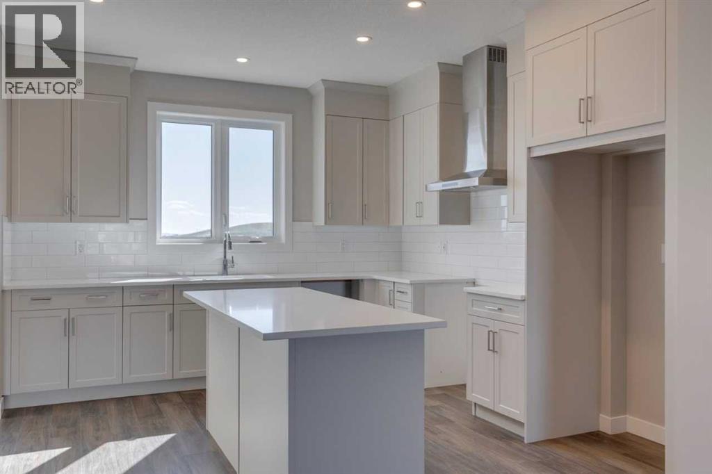 99 Southborough Crescent, Cochrane, Alberta  T4C 2S6 - Photo 19 - A2262263