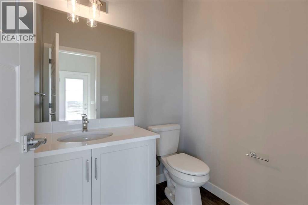 99 Southborough Crescent, Cochrane, Alberta  T4C 2S6 - Photo 17 - A2262263