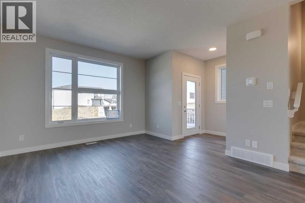 99 Southborough Crescent, Cochrane, Alberta  T4C 2S6 - Photo 15 - A2262263