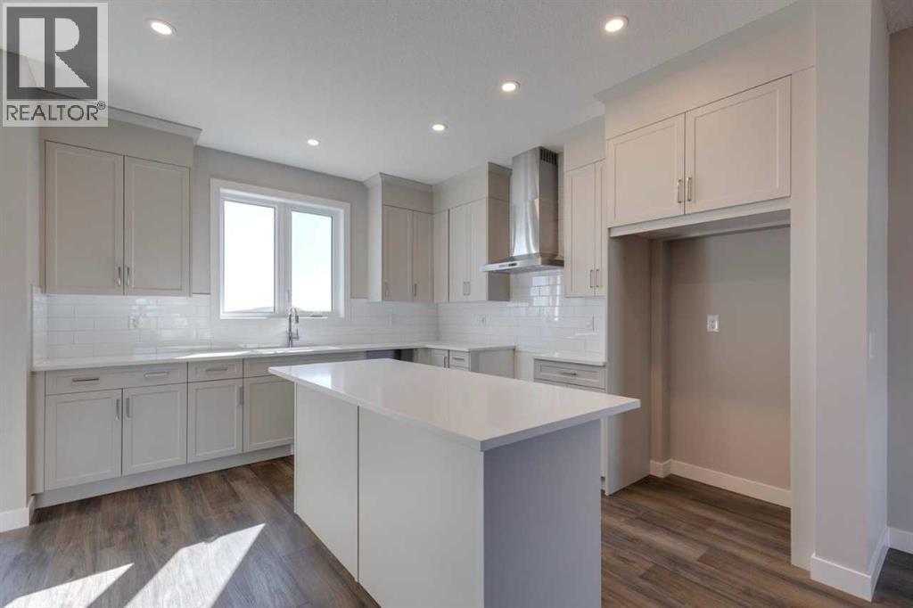 99 Southborough Crescent, Cochrane, Alberta  T4C 2S6 - Photo 18 - A2262263