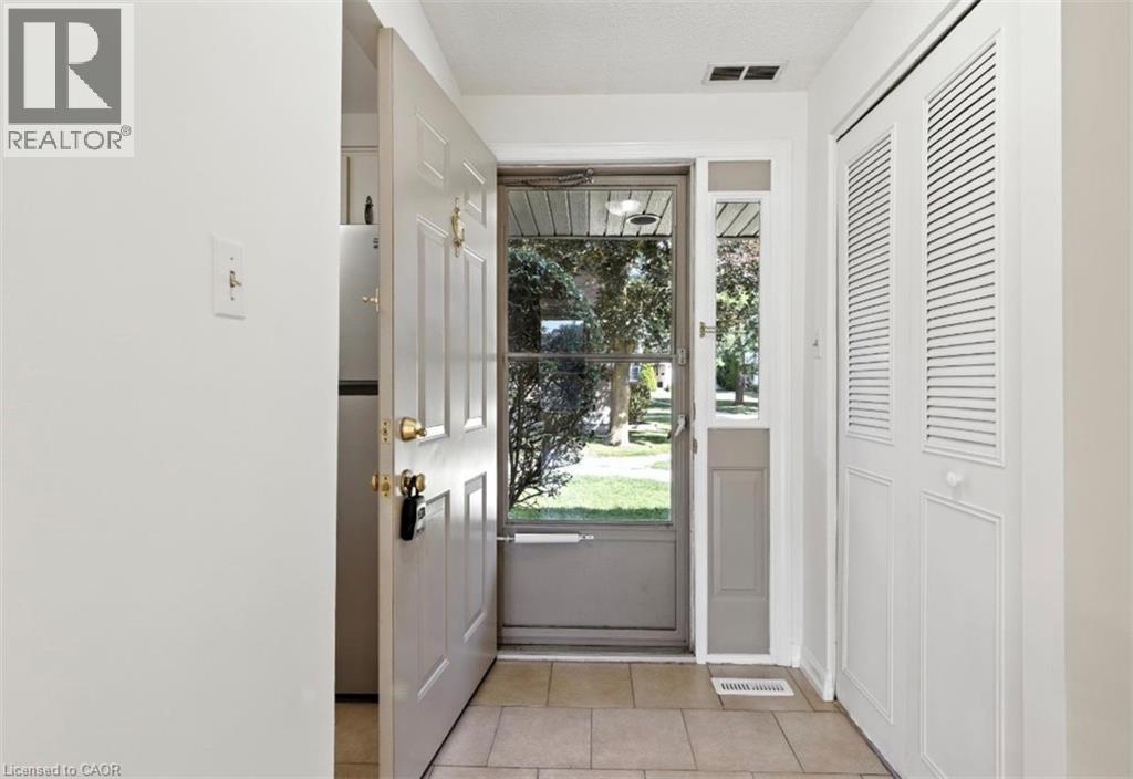 11 Grand River Boulevard Unit# 29, Kitchener, Ontario  N2A 2T2 - Photo 2 - 40778816