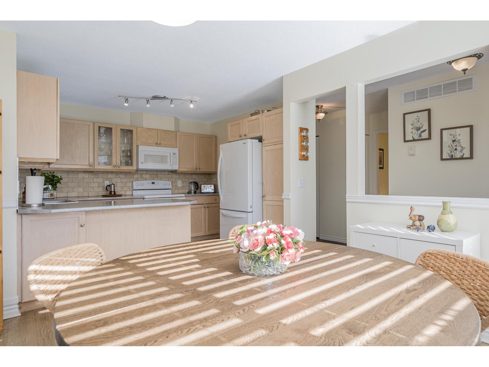 20 21928 48 Avenue, Langley, British Columbia  V3A 8H1 - Photo 2 - R3060122