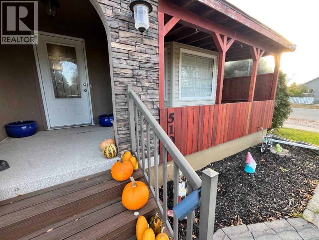 5104 44 Avenue, Taber, Alberta  T1G 1A9 - Photo 2 - A2265754