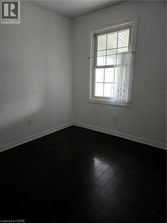 5406 Mcrae Street, Niagara Falls, Ontario  L2E 1R4 - Photo 5 - 40780719
