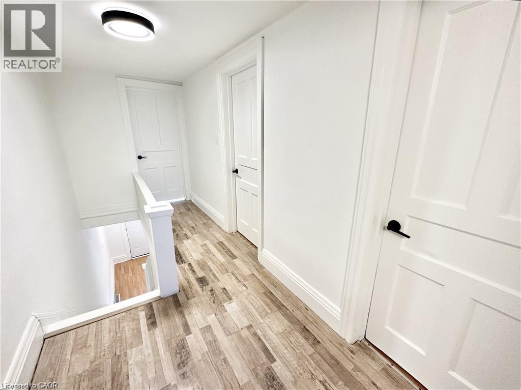 39 Beechwood Avenue, Hamilton, Ontario  L8L 2S5 - Photo 9 - 40777041