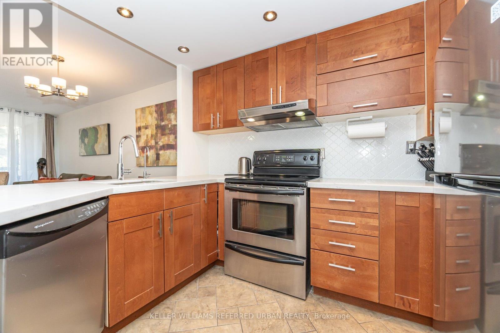 107 - 77 Maitland Place, Toronto, Ontario  M4Y 2V6 - Photo 4 - C12441197