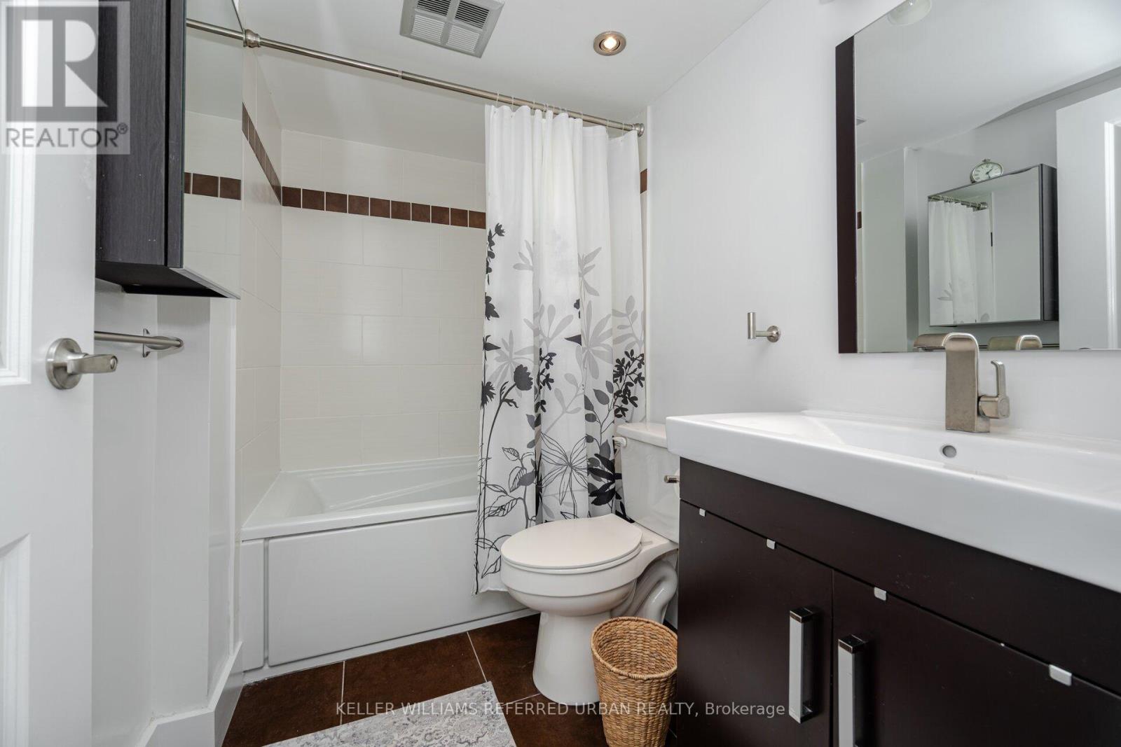 107 - 77 Maitland Place, Toronto, Ontario  M4Y 2V6 - Photo 14 - C12441197