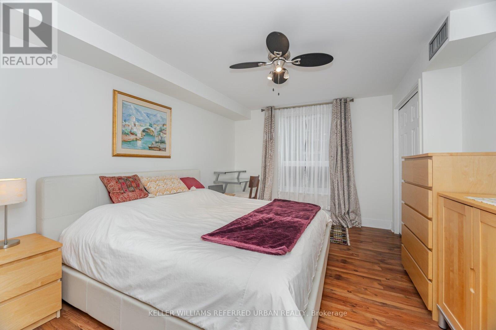 107 - 77 Maitland Place, Toronto, Ontario  M4Y 2V6 - Photo 12 - C12441197
