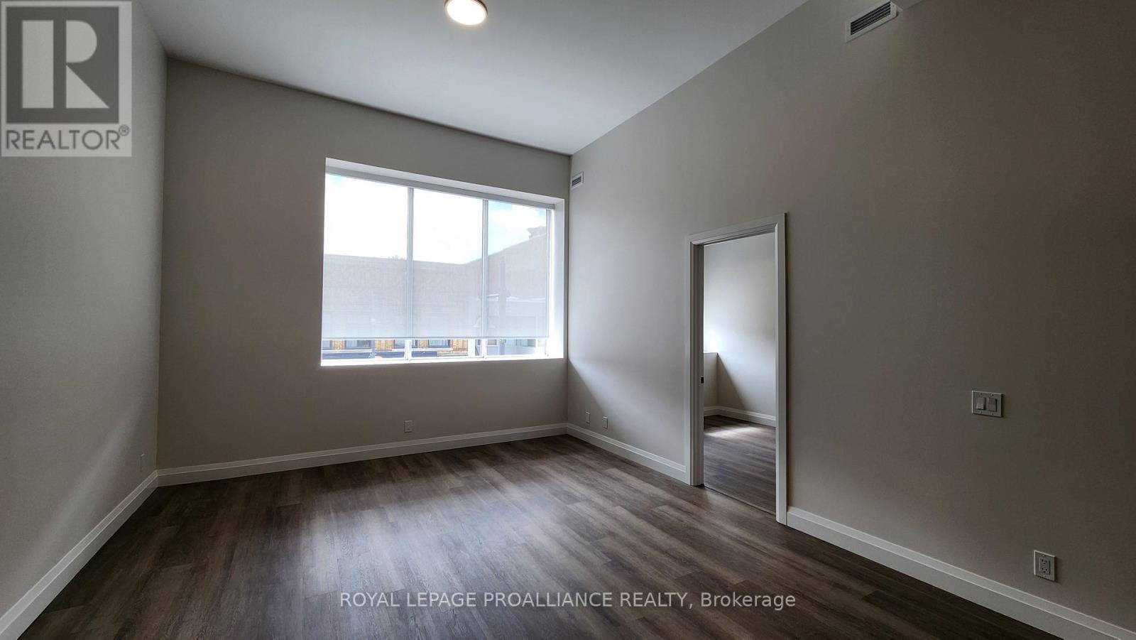 3 - 261 Front Street, Belleville, Ontario  K8N 2Z6 - Photo 11 - X12473491