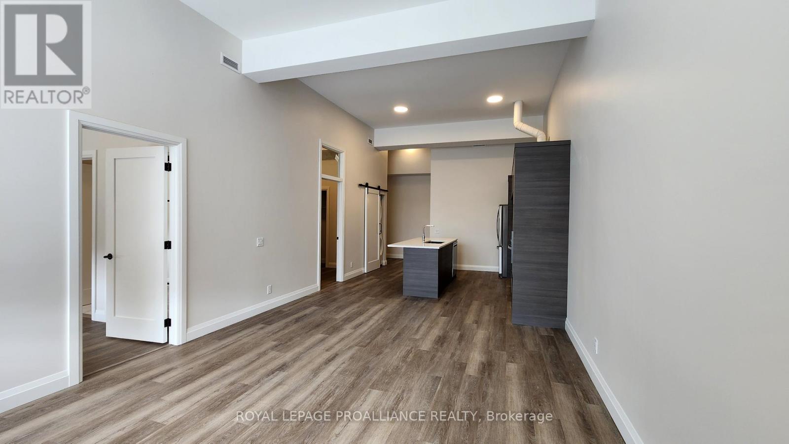 3 - 261 Front Street, Belleville, Ontario  K8N 2Z6 - Photo 12 - X12473491