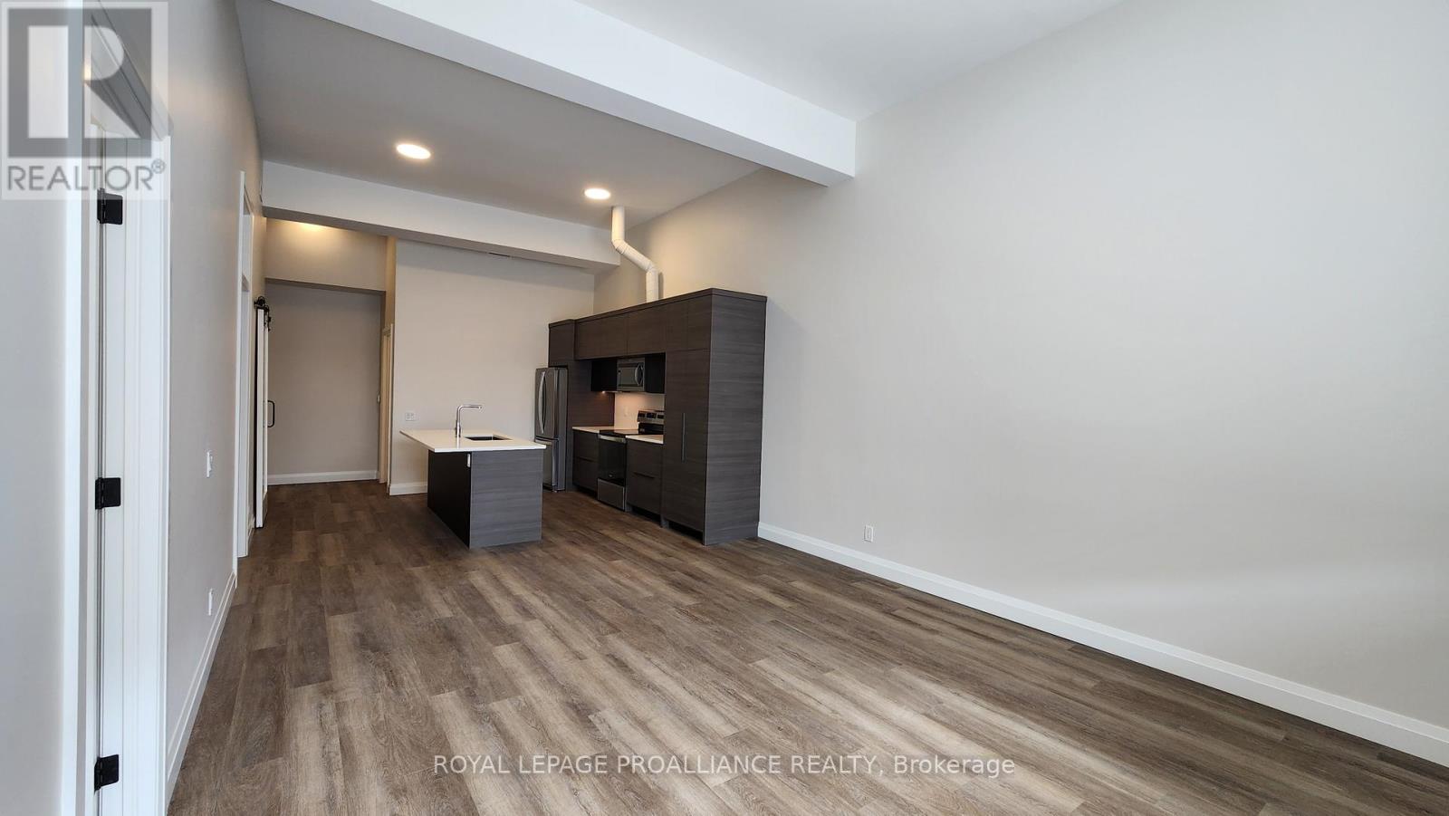 3 - 261 Front Street, Belleville, Ontario  K8N 2Z6 - Photo 13 - X12473491