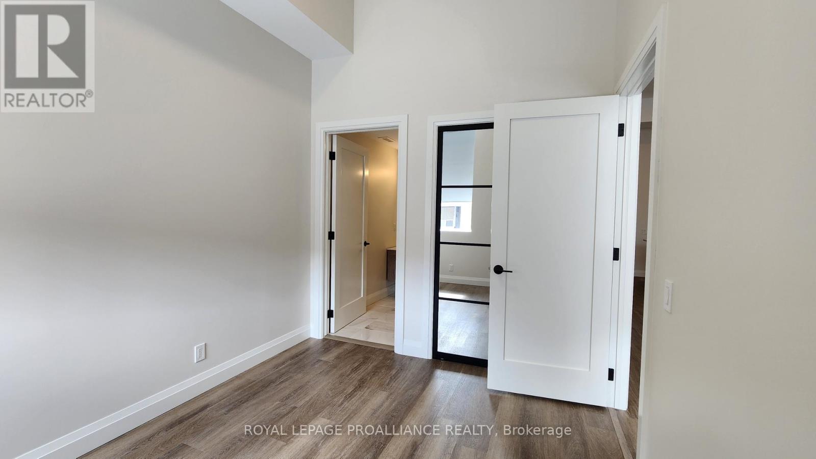 3 - 261 Front Street, Belleville, Ontario  K8N 2Z6 - Photo 18 - X12473491