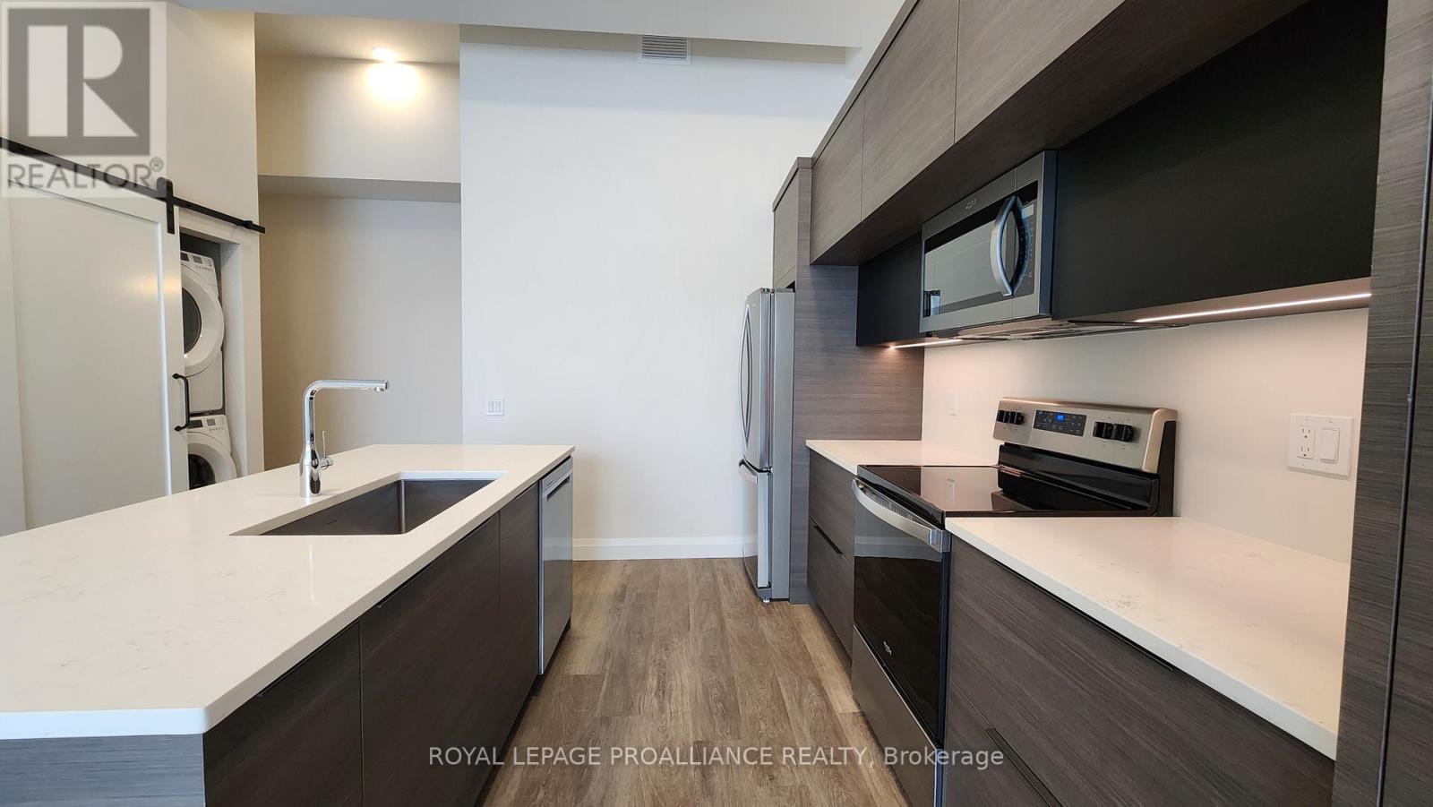 3 - 261 Front Street, Belleville, Ontario  K8N 2Z6 - Photo 7 - X12473491