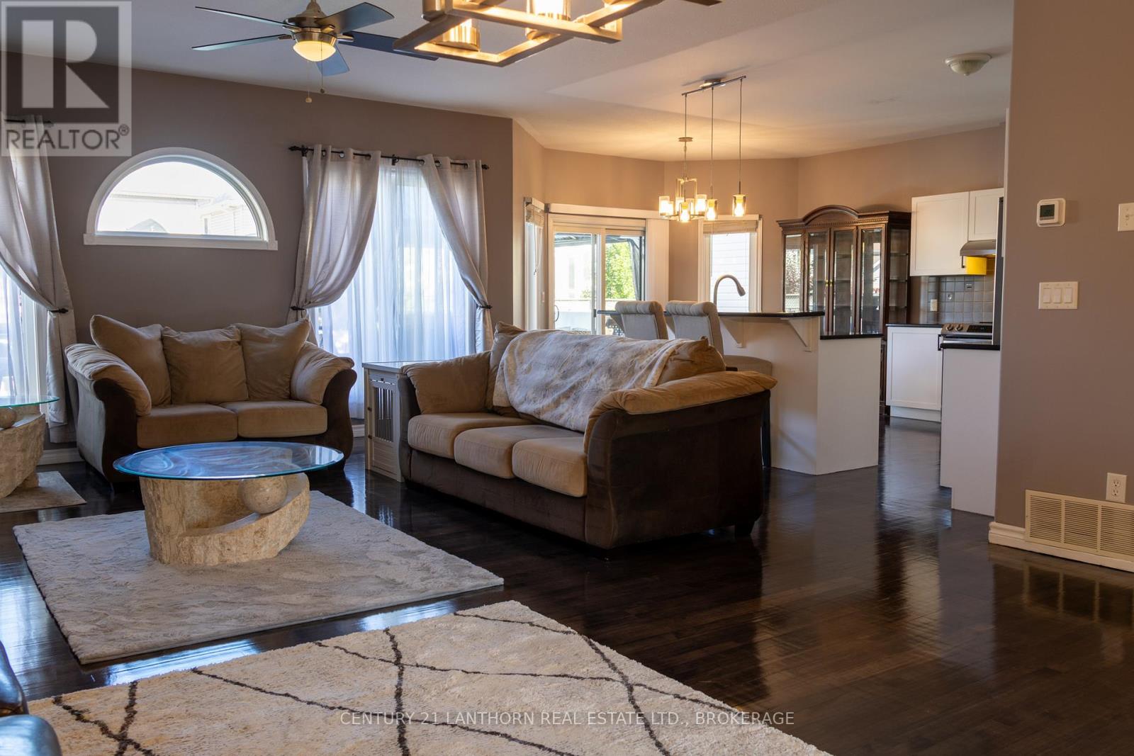 409 Cavendish Crescent, Kingston, Ontario  K7P 0E7 - Photo 17 - X12473536