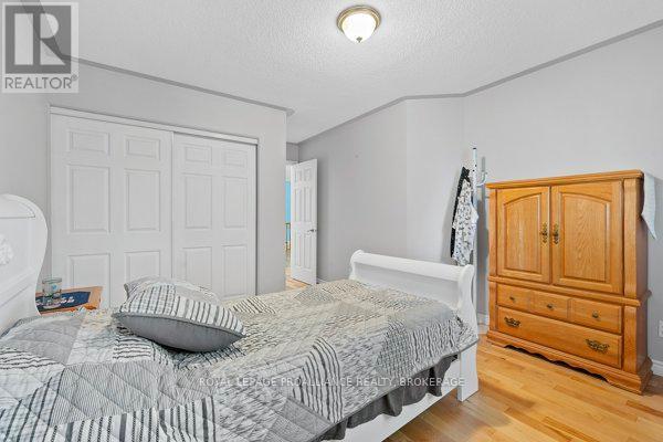 781 Shires Way, Kingston, Ontario  K7M 8X9 - Photo 21 - X12473595