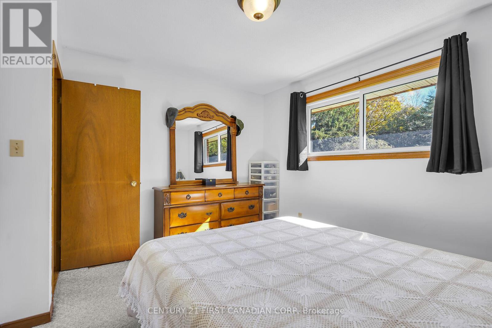 141 Cherry Street, Chatham-Kent (Bothwell), Ontario  N0P 1C0 - Photo 23 - X12473566