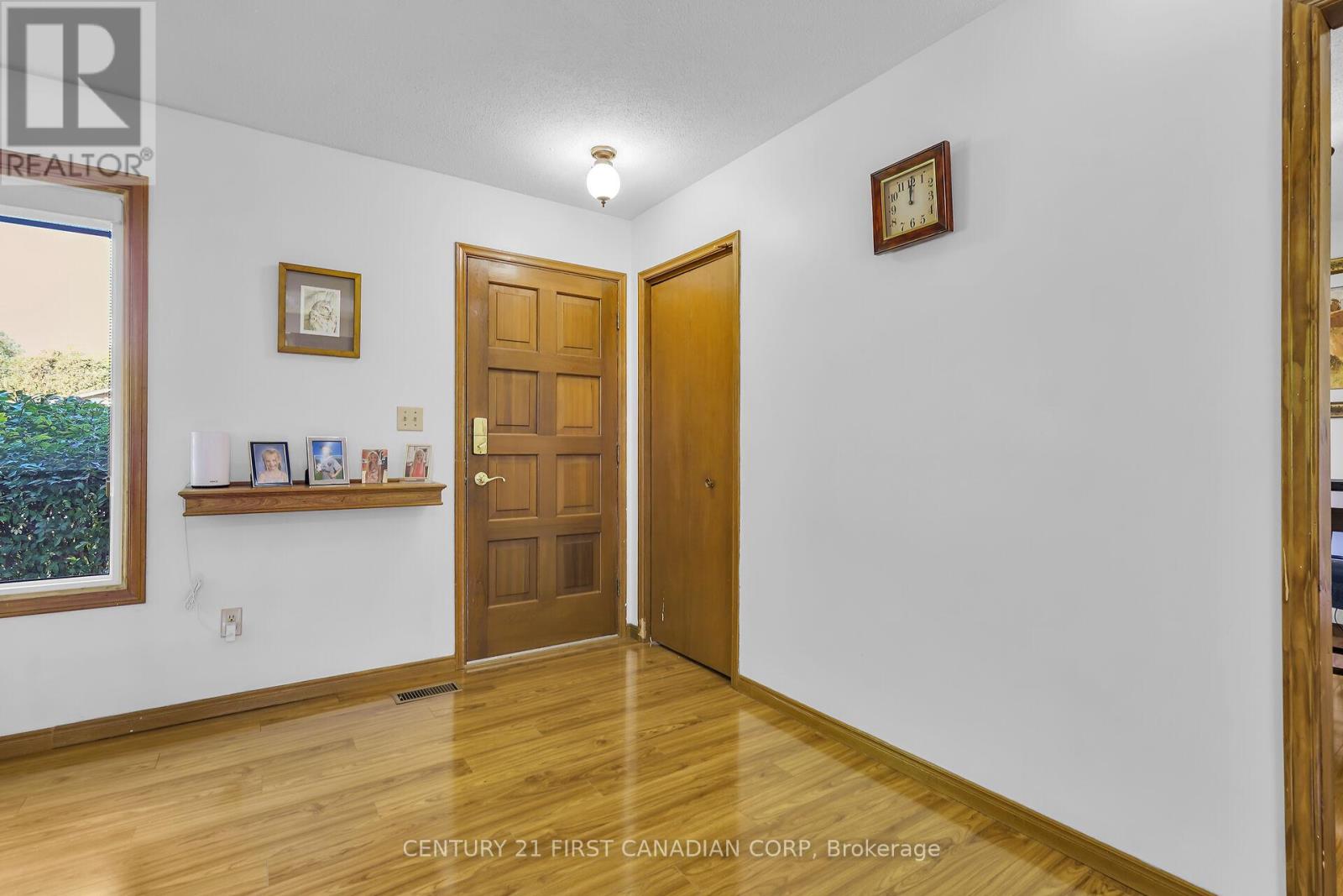 141 Cherry Street, Chatham-Kent (Bothwell), Ontario  N0P 1C0 - Photo 5 - X12473566