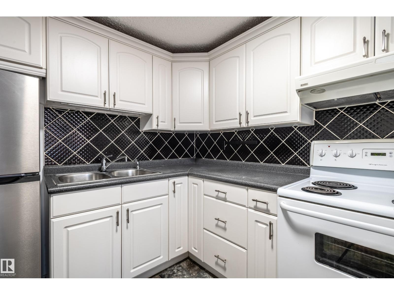 266 Chateau Pl Nw, Edmonton, Alberta  T5T 1V3 - Photo 10 - E4462916