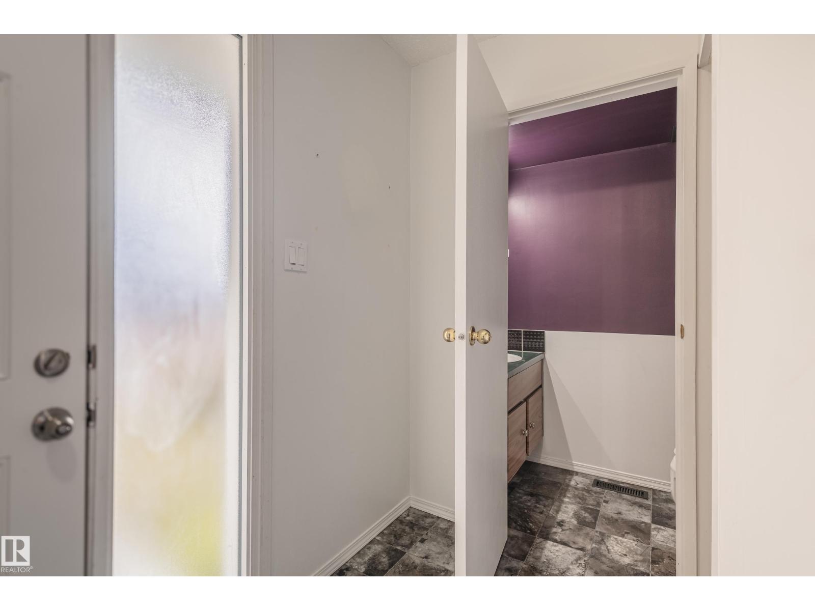 266 Chateau Pl Nw, Edmonton, Alberta  T5T 1V3 - Photo 4 - E4462916
