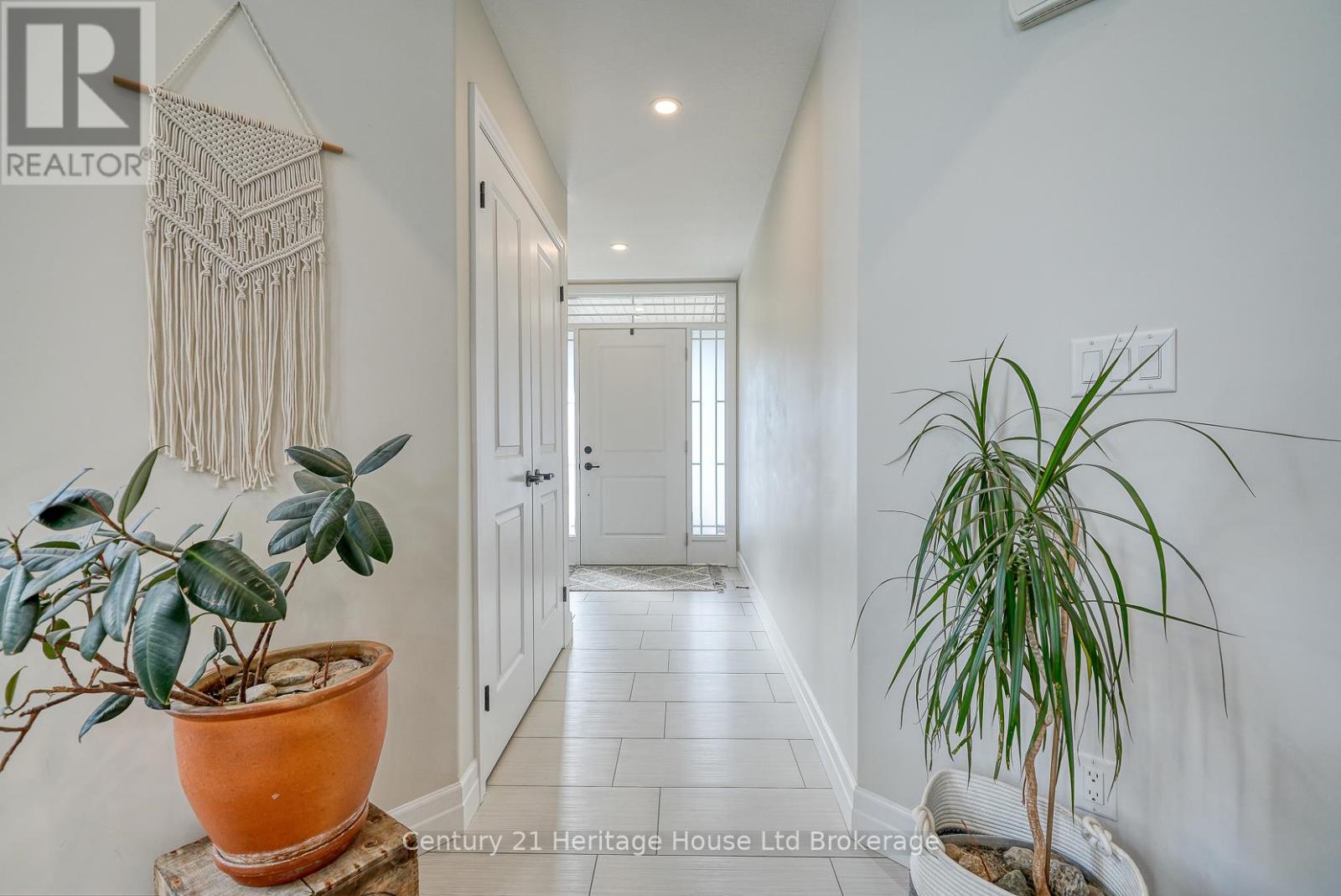 35 Peggy Avenue, South-West Oxford (Mount Elgin), Ontario  N0J 1N0 - Photo 6 - X12472501