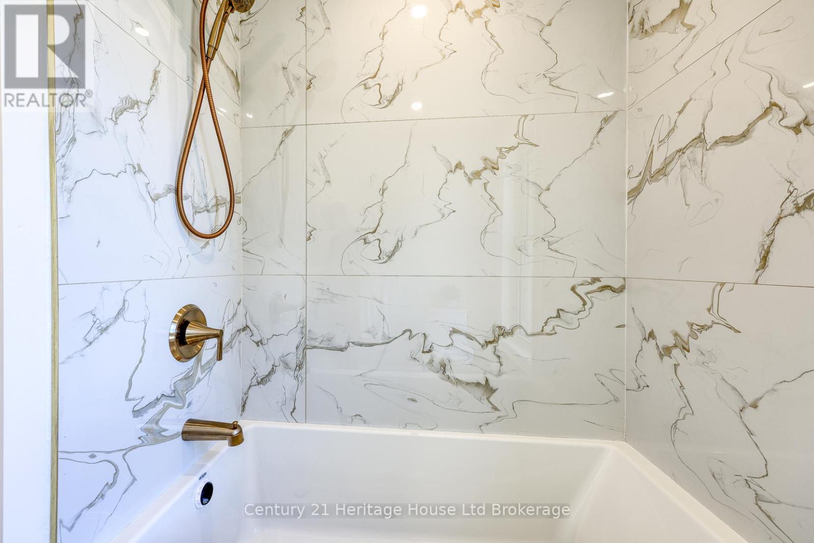 152 Blandford Street, East Zorra-Tavistock, Ontario  N0J 1M0 - Photo 40 - X12473568