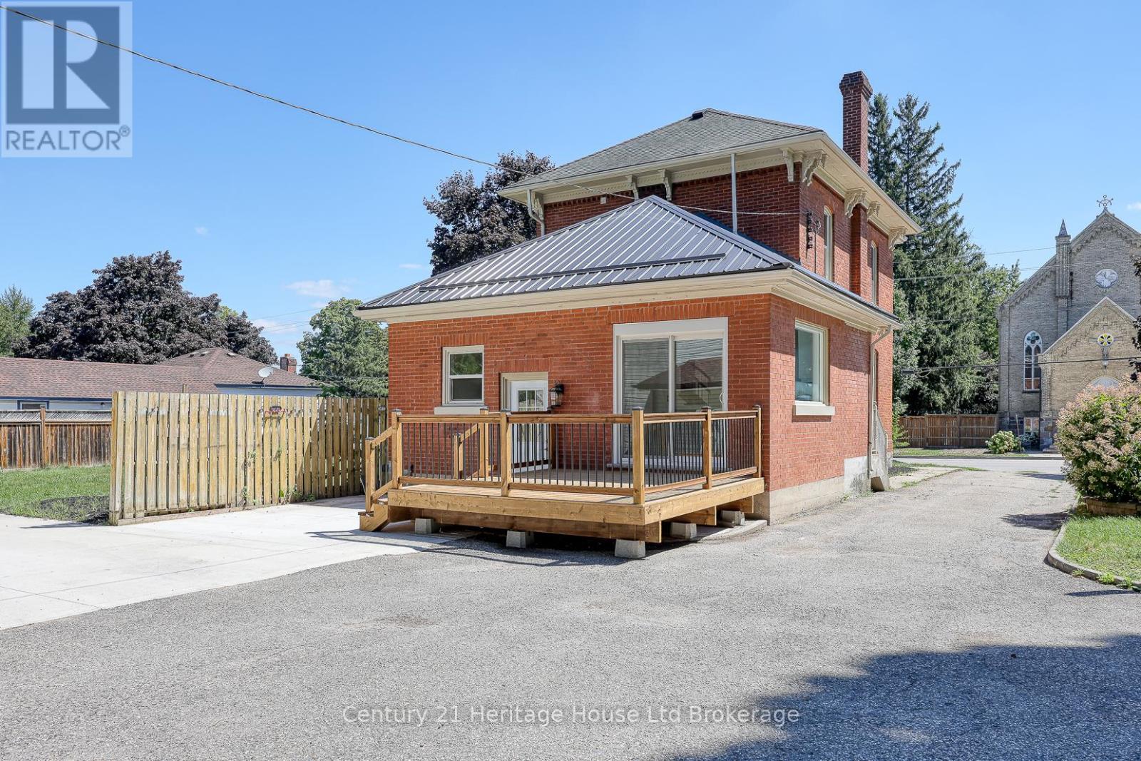 152 Blandford Street, East Zorra-Tavistock, Ontario  N0J 1M0 - Photo 45 - X12473568