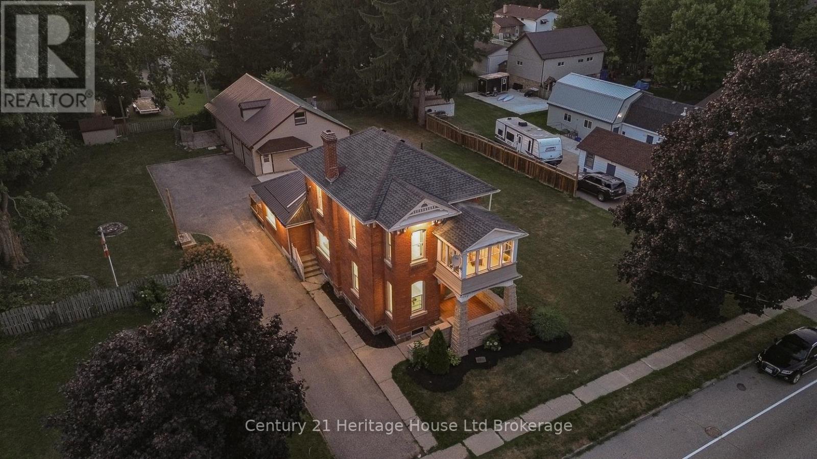 152 Blandford Street, East Zorra-Tavistock, Ontario  N0J 1M0 - Photo 6 - X12473568
