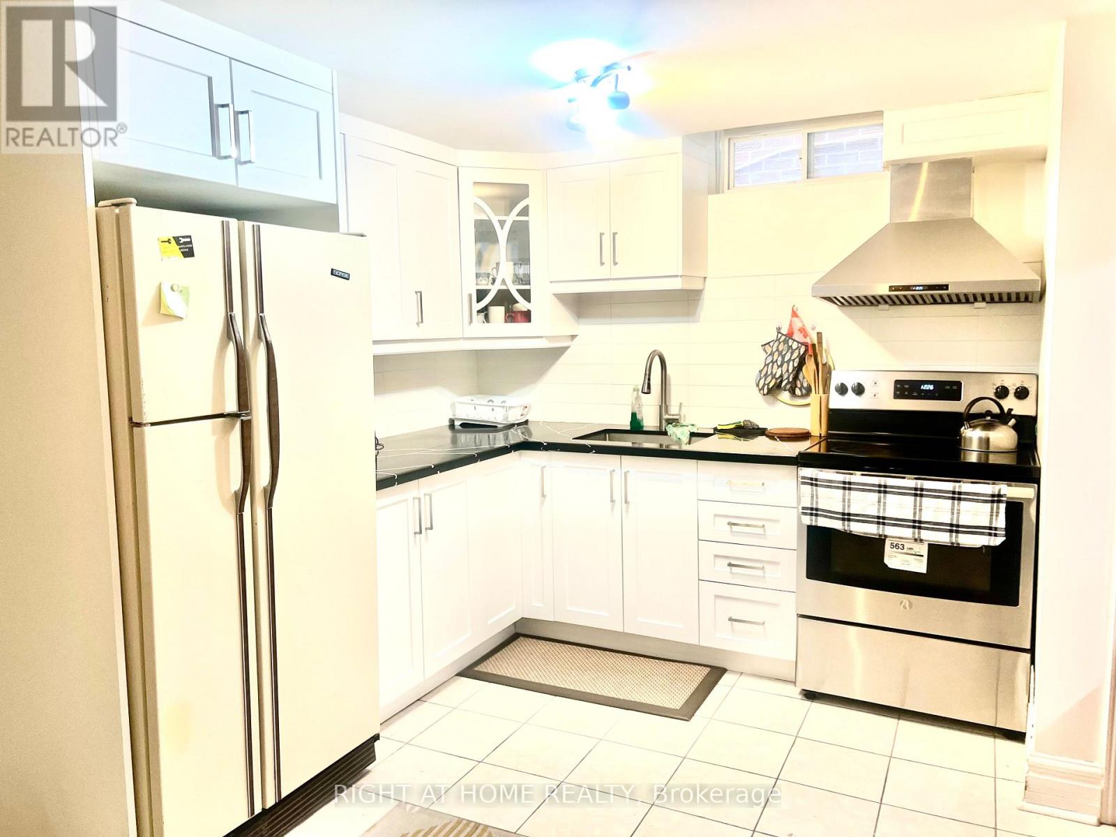 Room#b - 289 Laurentian Avenue, Mississauga, Ontario  L4Z 2S2 - Photo 22 - W12387165