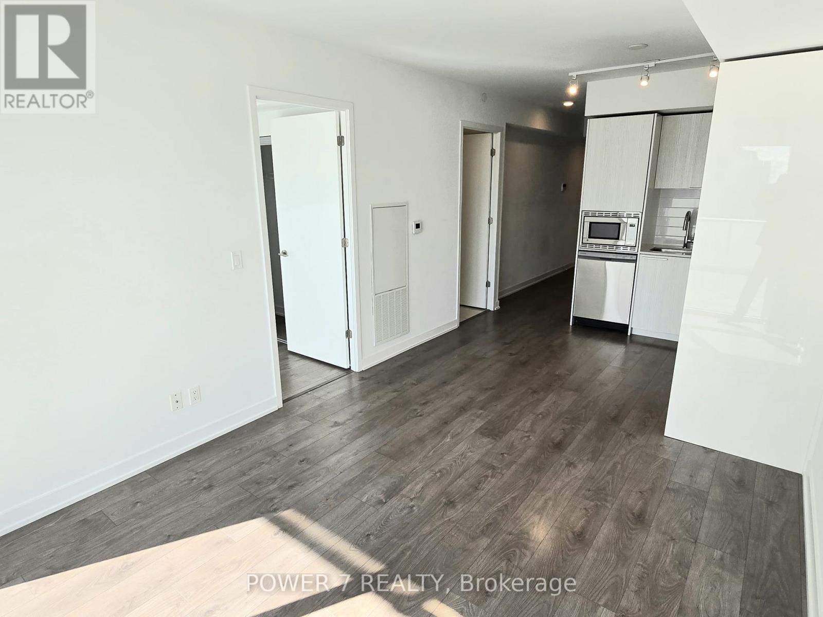 3511 - 501 Yonge Street, Toronto, Ontario  M4Y 1Y4 - Photo 4 - C12473394
